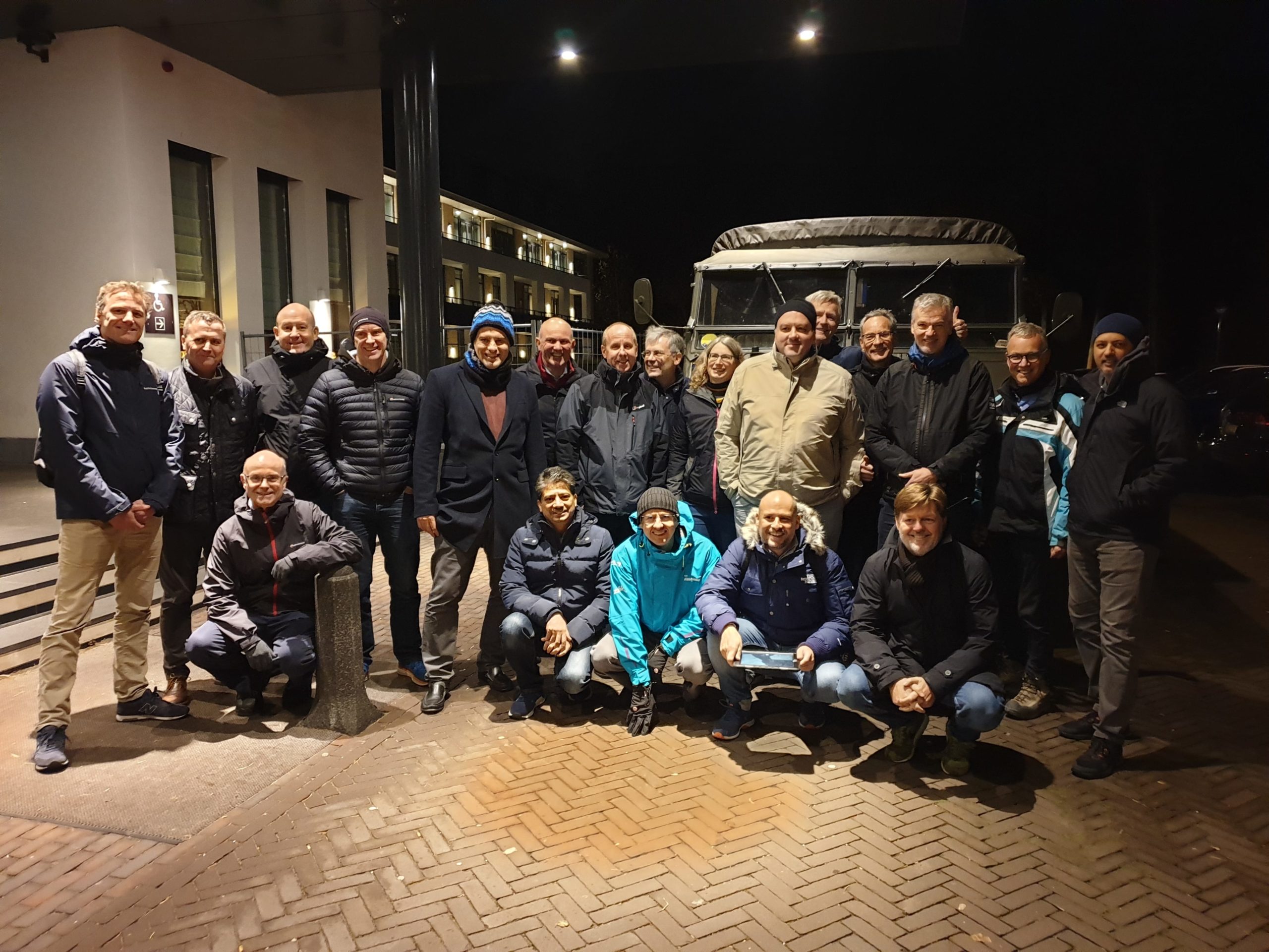 avond dropping legertruck